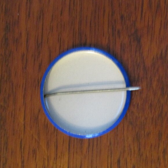 Vintage 1988 George Bush President Button Pin “Bush Quayle 88” Republican - Picture 2 of 2